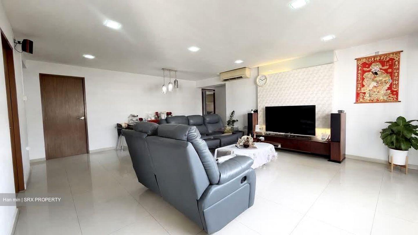 Blk 870 Woodlands Street 81 (Woodlands), HDB 5 Rooms #589848791